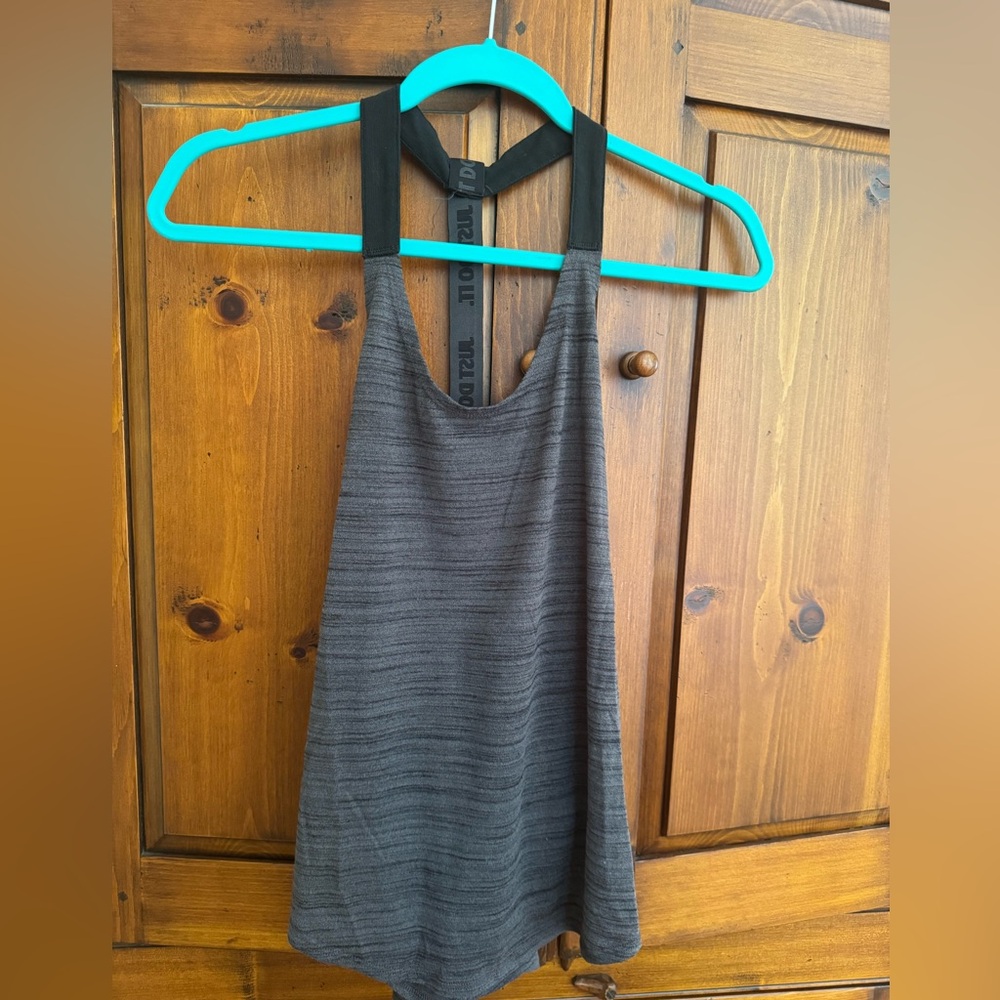 Nike Just Do It Gray/Brown T-back singlet/tank with straps. Size medium. EUC